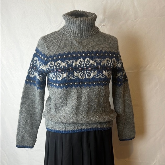 Carroll Reed Wool Fair Isle Turtleneck Knit Sweater size Medium Grays and Blues - Picture 2 of 13